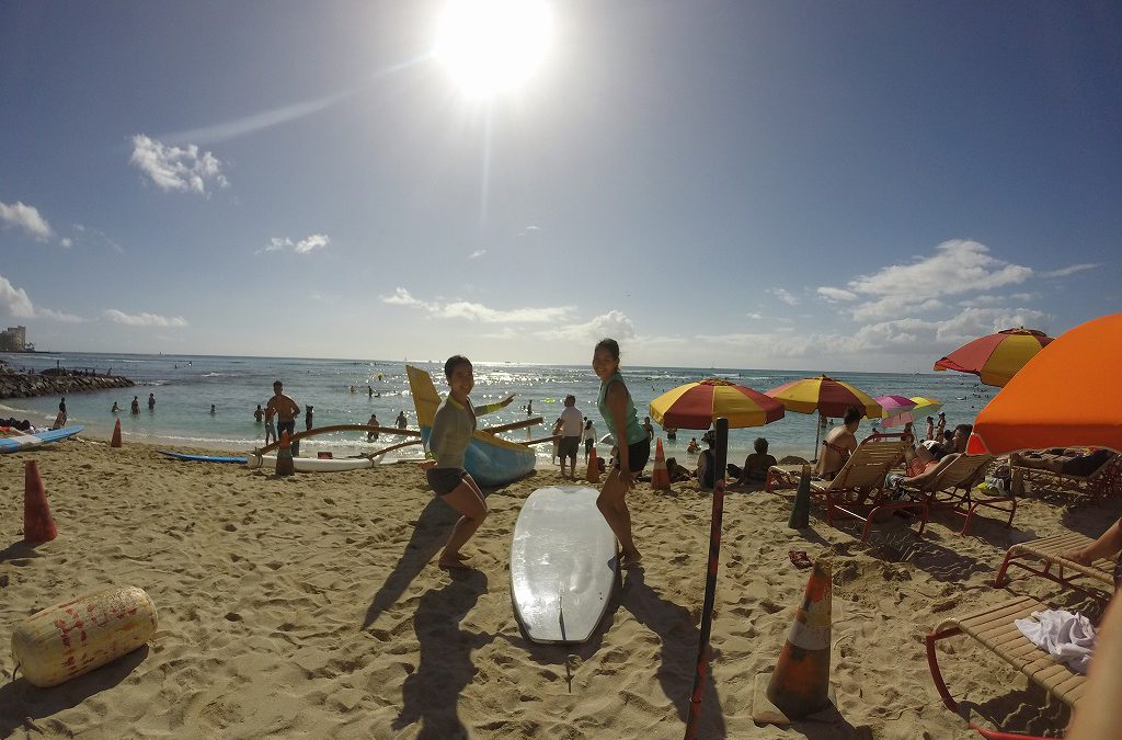 ハワイで初めてのサーフィン